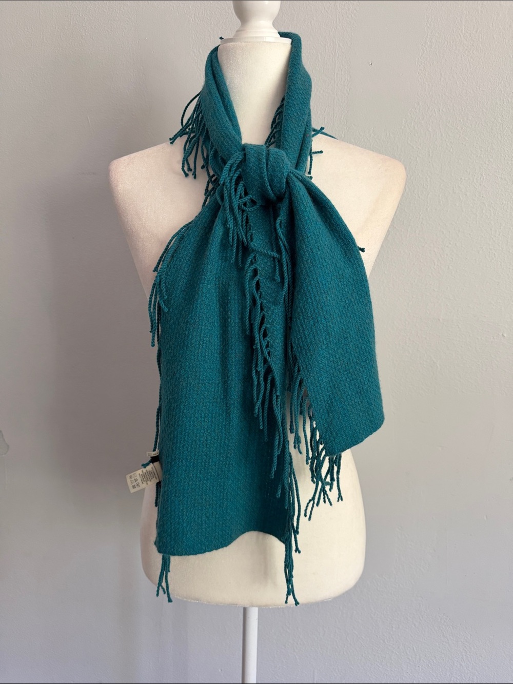 Magaschoni 100% Cashmere Teal Fringe Scarf